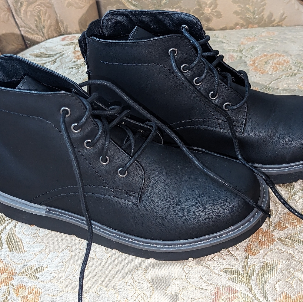 Cat & Jack, girls size 4 combat boots. NWOT.